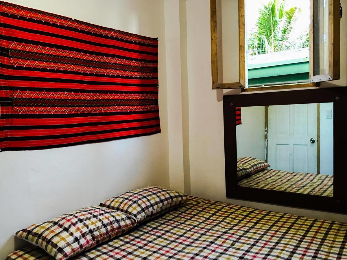 Humble Hut Hostel Manila Exterior photo