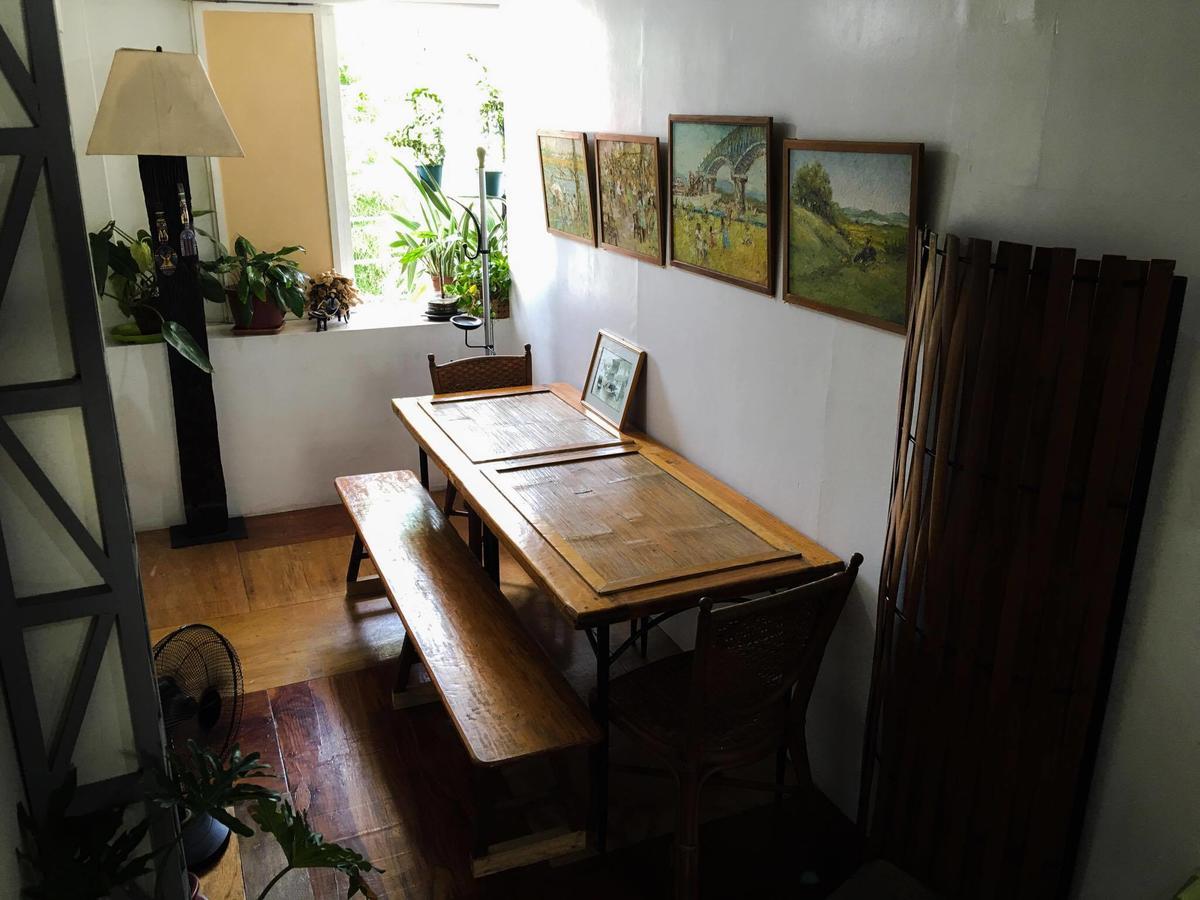 Humble Hut Hostel Manila Exterior photo